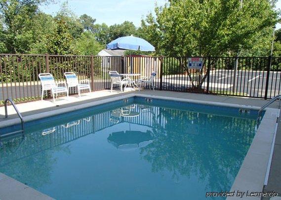 Red Roof Inn Newport News - Йорктаун Экстерьер фото