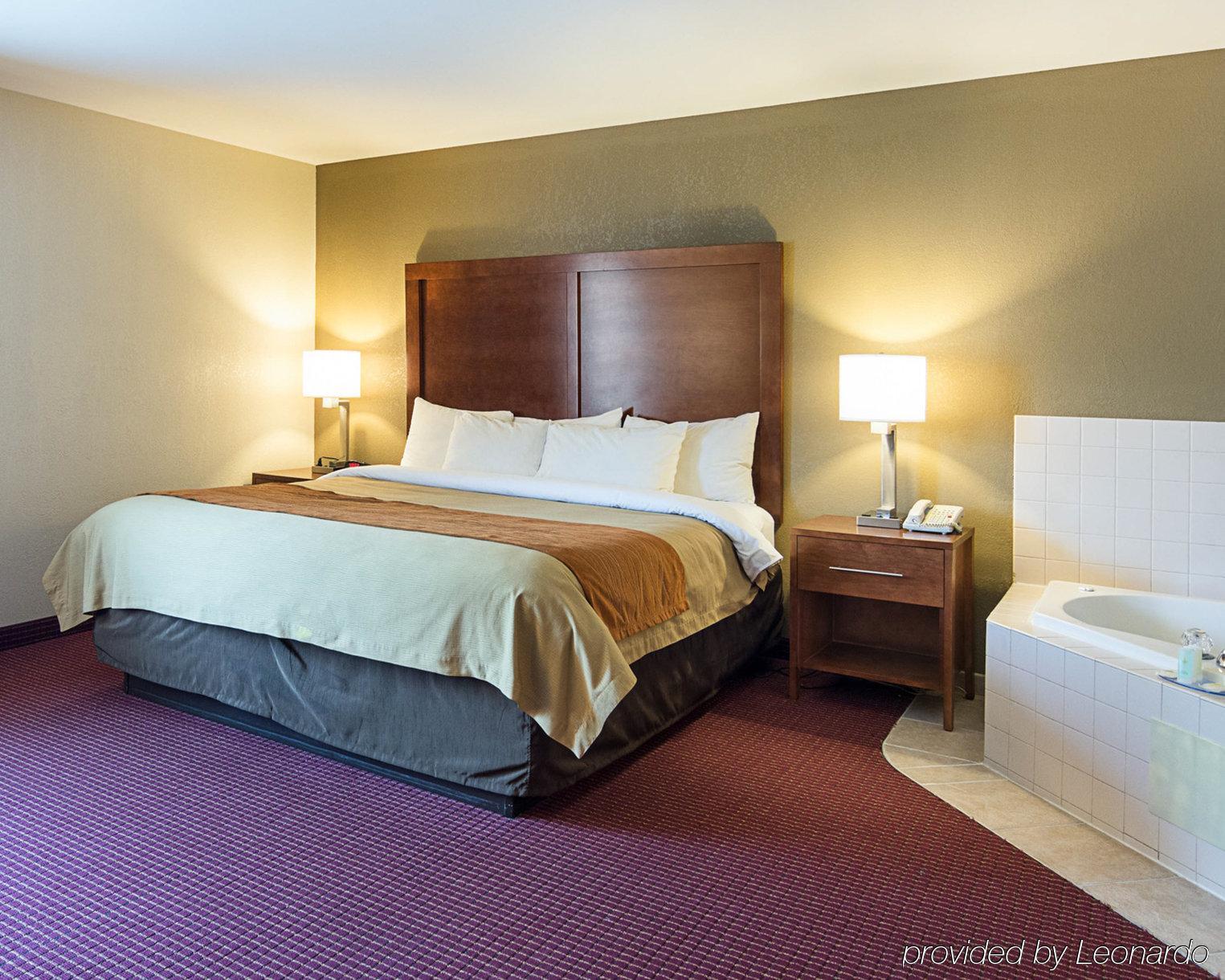 Red Roof Inn Newport News - Йорктаун Экстерьер фото