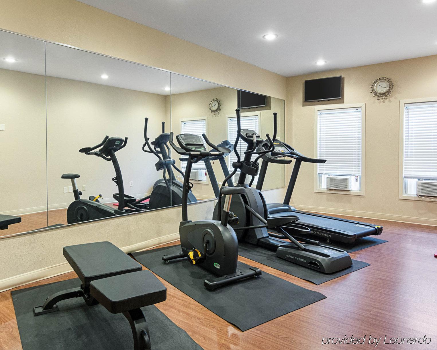 Red Roof Inn Newport News - Йорктаун Экстерьер фото